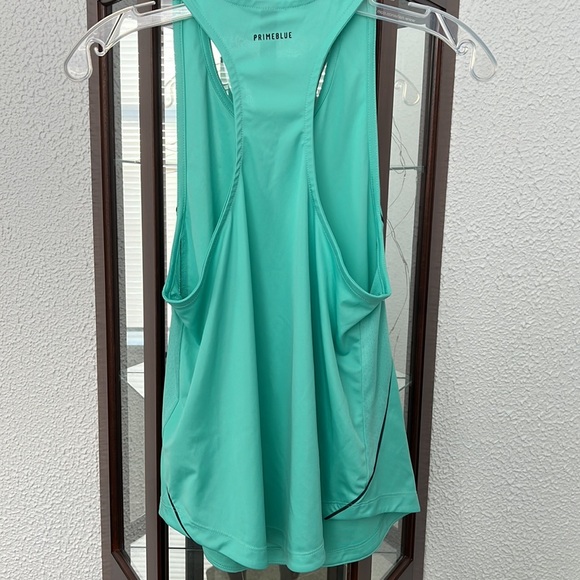 Adidas Primeblue running top in EUC. - Picture 6 of 7